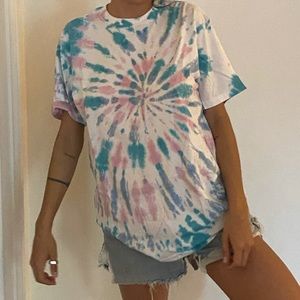 Tie-dye t-shirt